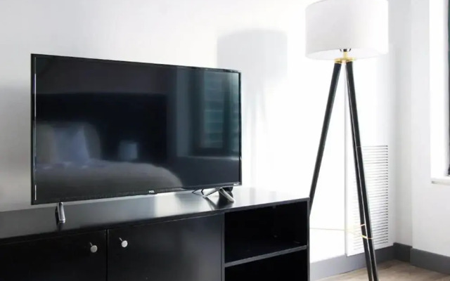 Furnished Suites Near Navy Pier