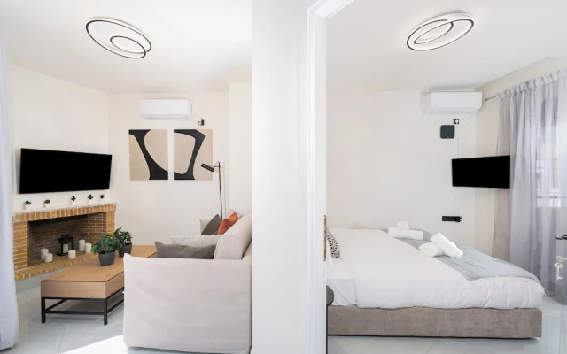 Acropolis View - Stylish City Penthouse