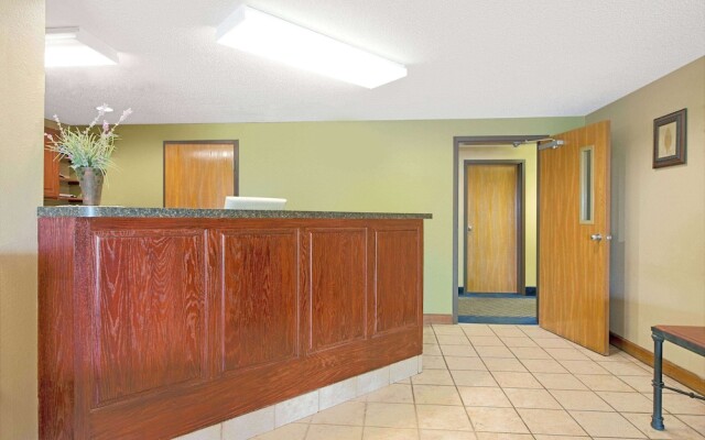 Super 8 St. Clair MO