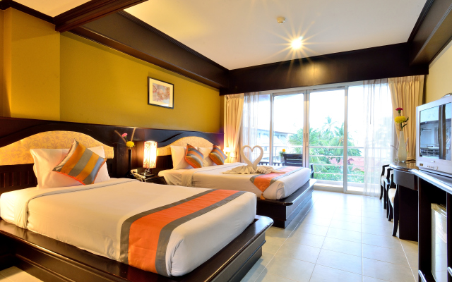 Samui First House Hotel