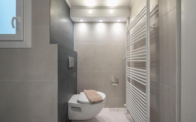Philippos Acropolis Home by Cloudkeys