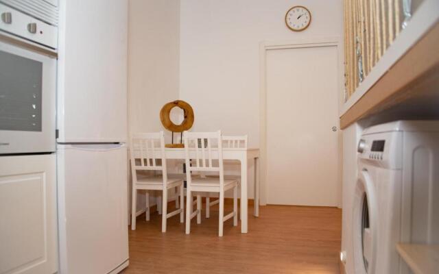Soraya's Place - Chopín 5