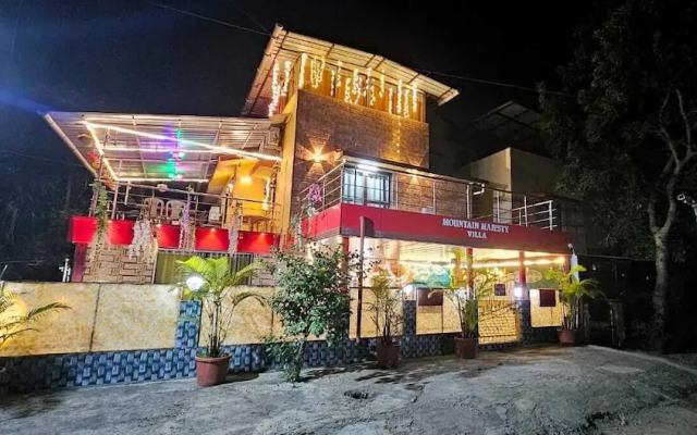 Mountain Majesty Villa