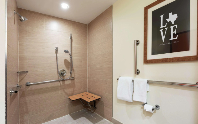 DoubleTree by Hilton Hotel Galveston Beach