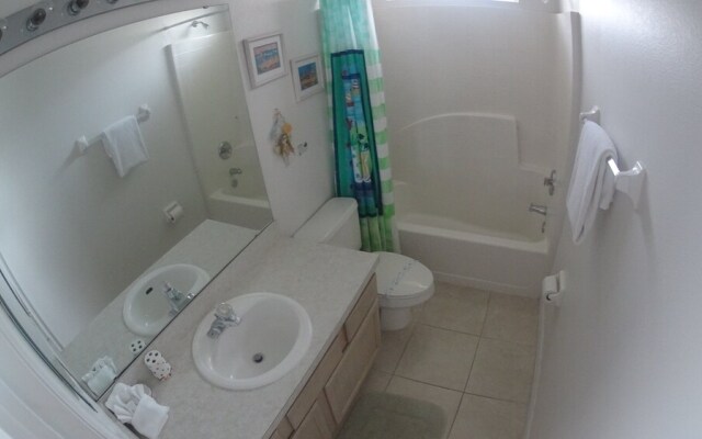 Lkb4705aw 4 Bedroom Villa in Lake Berkley