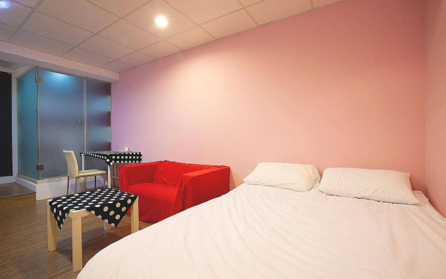 I-GoGo Colorful Hostel
