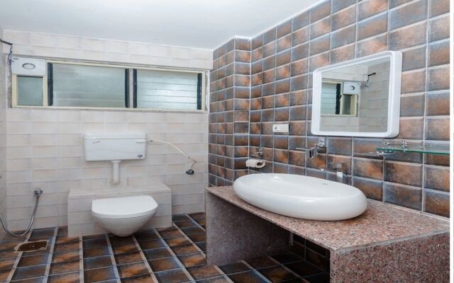 OYO 28759 Green Park Club Resort