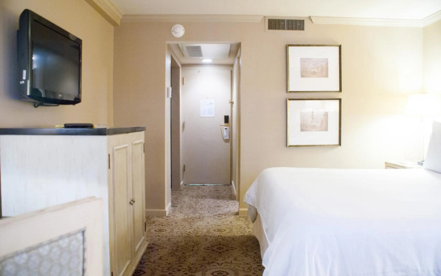 Dauphine Orleans Hotel