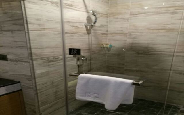 Hotel Conrab (Ganzhou Wanxiang)