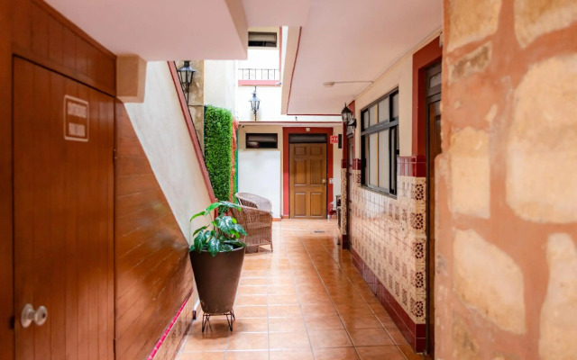 Hotel El Carmen - Morelia