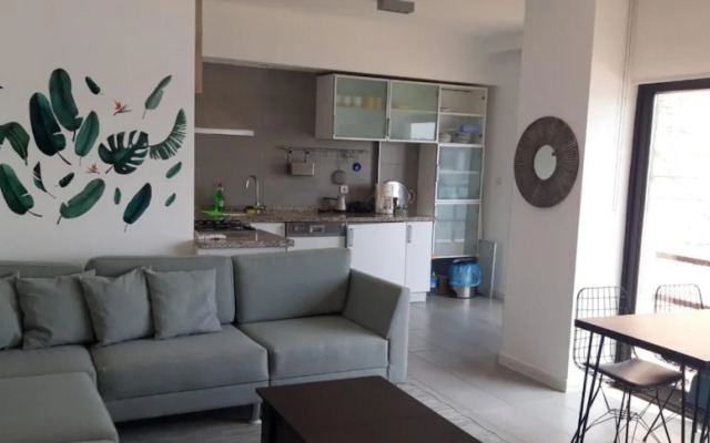 Amazing Flat w Shared Pool Near Beach in Milas