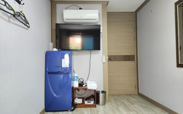 e cozy Hotel
