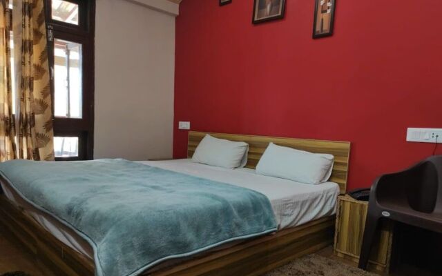 ADB Rooms Hotel Devine Point, Shimla