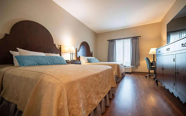 Chateau Saint Denis Hotel