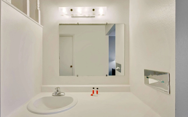 Super 8 by Wyndham Alturas