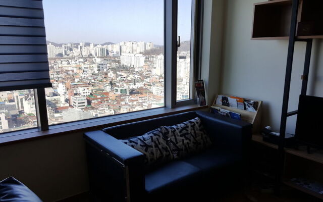Hongdae Guesthouse ( 홍대게스트하우스 )