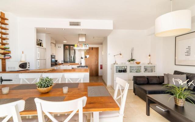 Torreblanca 4BDR Townhouse with Stunning Views