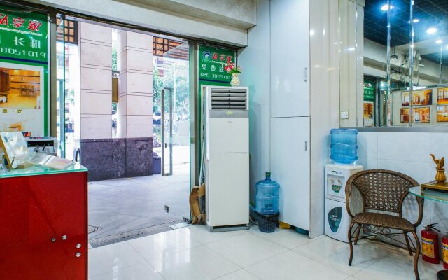 Huifeng International Apartment Hotel