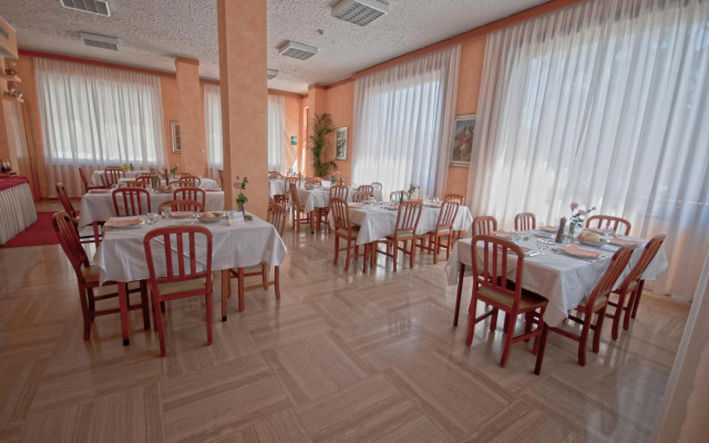 Hotel Alpi