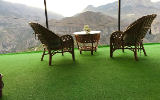 Родное гнездо