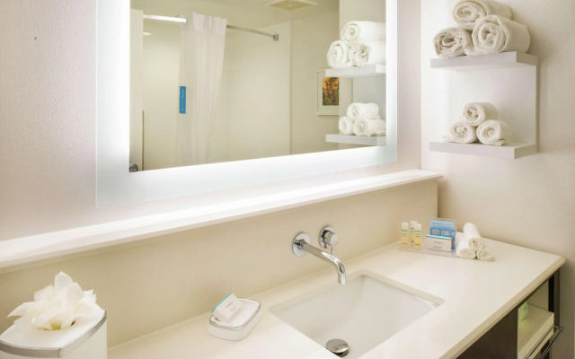 Hampton Inn & Suites Legacy Park-Frisco