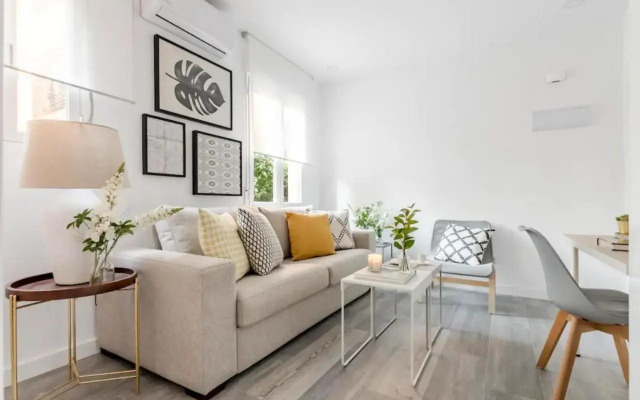 Cozy studio (14m2) in Arturo Soria area D3