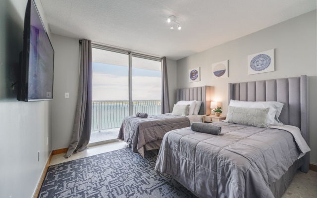Direct Ocean views 3BR Condo at Brickell