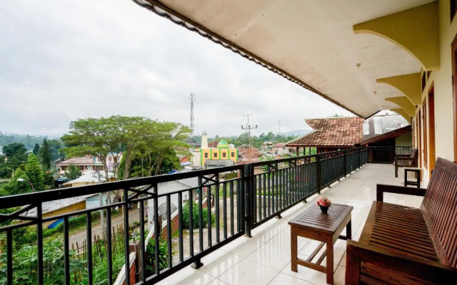 OYO 2961 Artana Bed and Breakfast