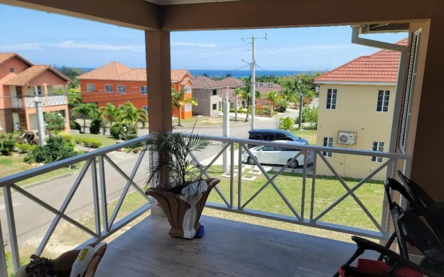 Soleil House with a view