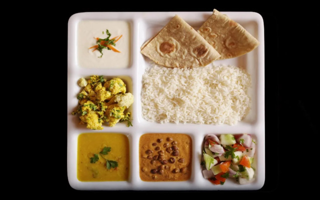 Om Shiv Hotel by Oyo Rooms