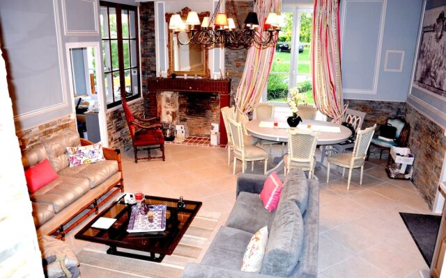 House With 3 Bedrooms in Le Blanc, With Enclosed Garden and Wifi