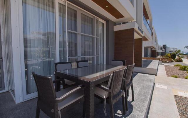 Emerald seaside residence at Four Seasons