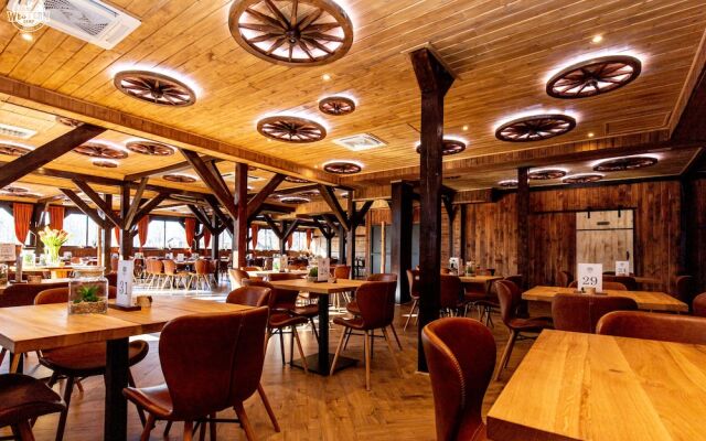 Western Camp Resort