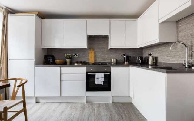 Modern Duplex Near Oxford Street