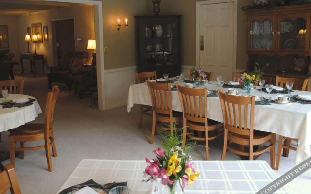 The Wooden Duck Bed and Breakfast