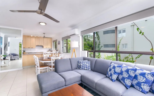 Seascape Holiday-Tropical Reef Apartment