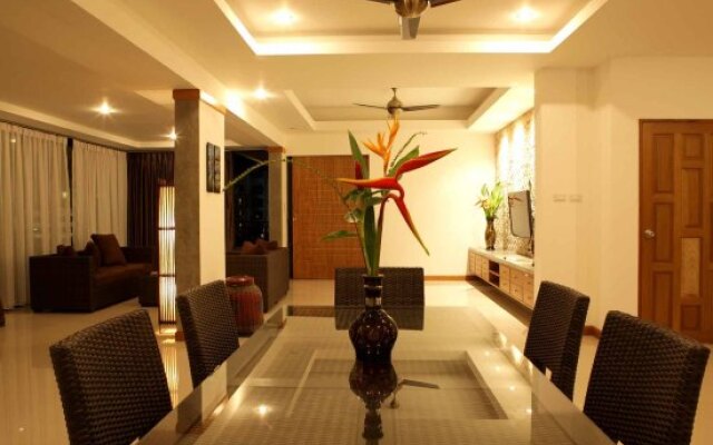 Taro Hotel and Bungalows