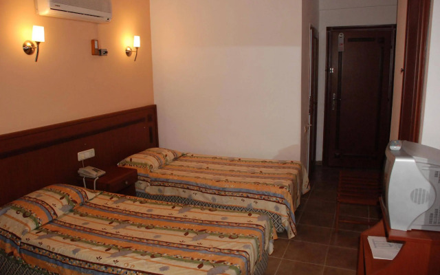 Kleopatra Develi Hotel