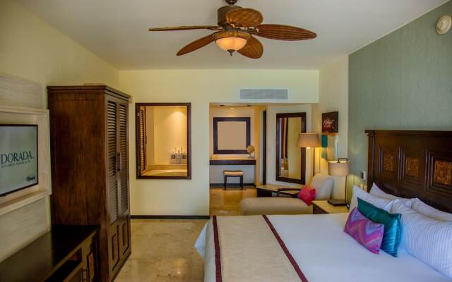 2 Bedroom Suites With Kitchen at Casa Dorada - Resort Amenities, Pools & Near Popular Cabo Beach!