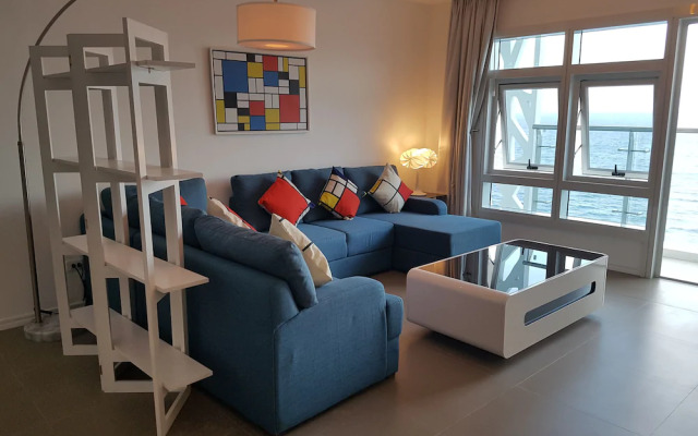 Amazing Seaview Arterra Penthouse