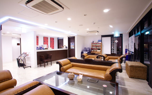 Royal Hotel