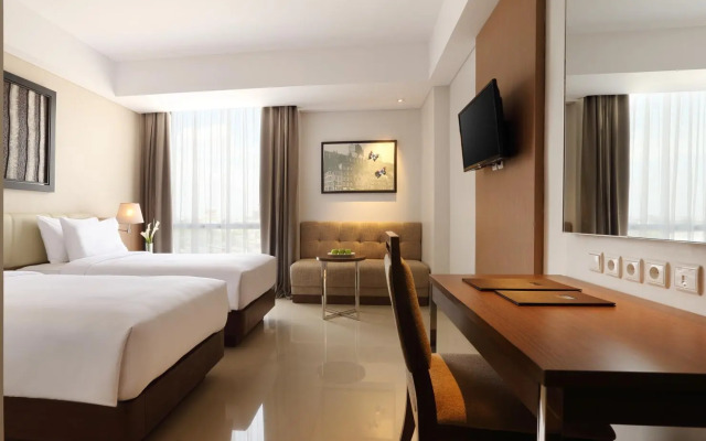Santika Premiere Kota Harapan Indah