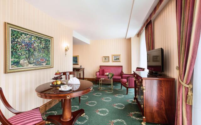 Best Western Premier Grand Hotel Russischer Hof