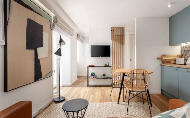 Downtown Oak Duplex