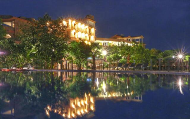 Palm Valley Resort By Skua World