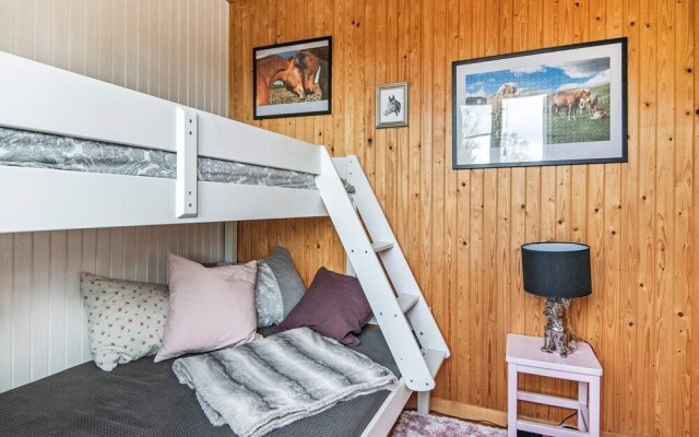 6 Person Holiday Home in ED