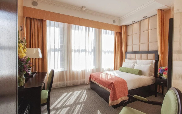 Flatiron Hotel