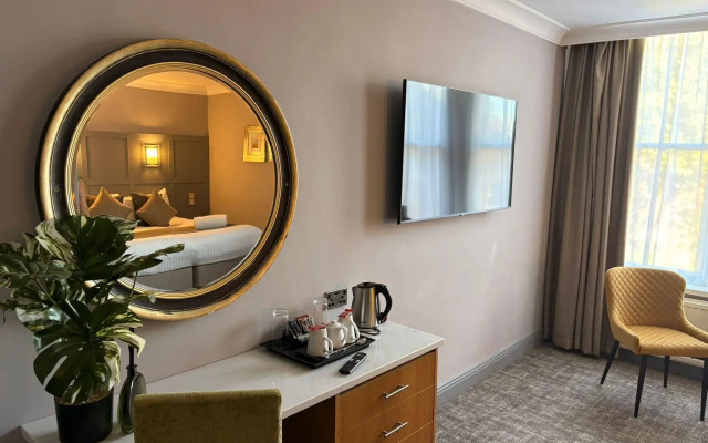 The Caledonian Hotel