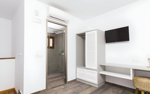 Lindos Del Mar Suites - Adults Only