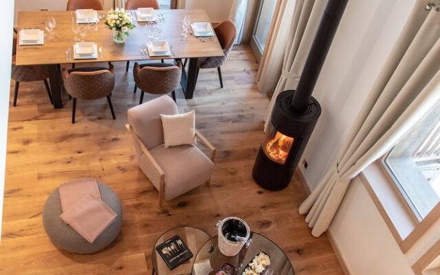 Yellowstone Lodge Chalet 4